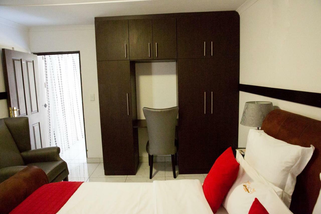 A-Z Boutique Guesthouse Windhuk Zewnętrze zdjęcie